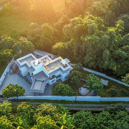 Villa Sierra Sky - Exquisite Elegant 4 Bedroom Villa Dehradun Eksteriør billede