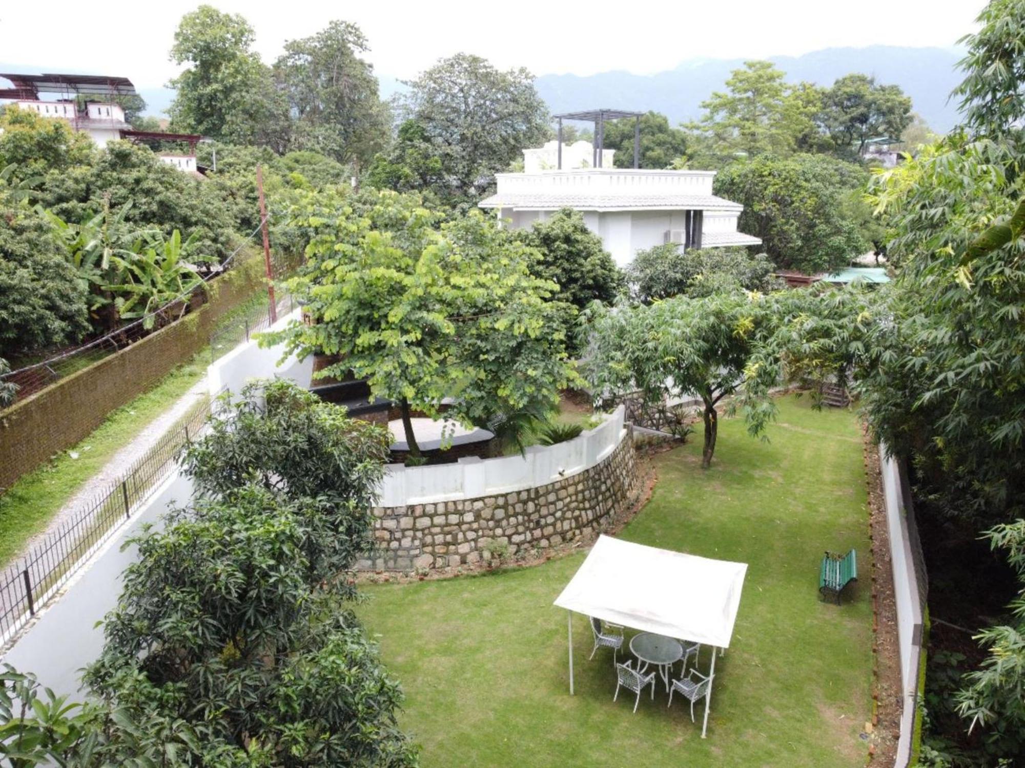 Villa Sierra Sky - Exquisite Elegant 4 Bedroom Villa Dehradun Eksteriør billede